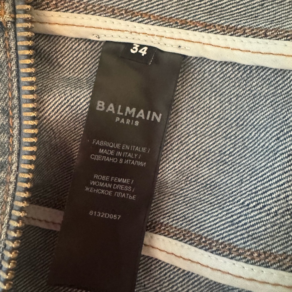 Balmain Short Sleeve Denim Dress with Gold Buttons accents. Gold zipper up back. - Picture 8 of 8